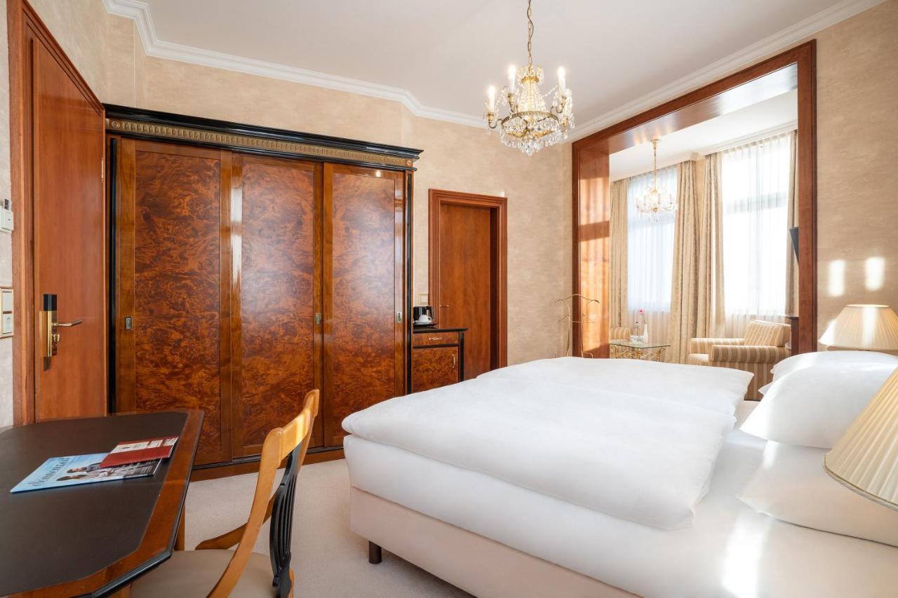 Seetelhotel Ahlbecker Hof Heringsdorf  Eksteriør billede A room at the Hotel Savoy