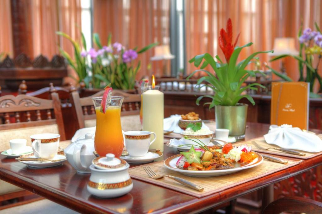 Seetelhotel Ahlbecker Hof Heringsdorf  Eksteriør billede A table set for breakfast