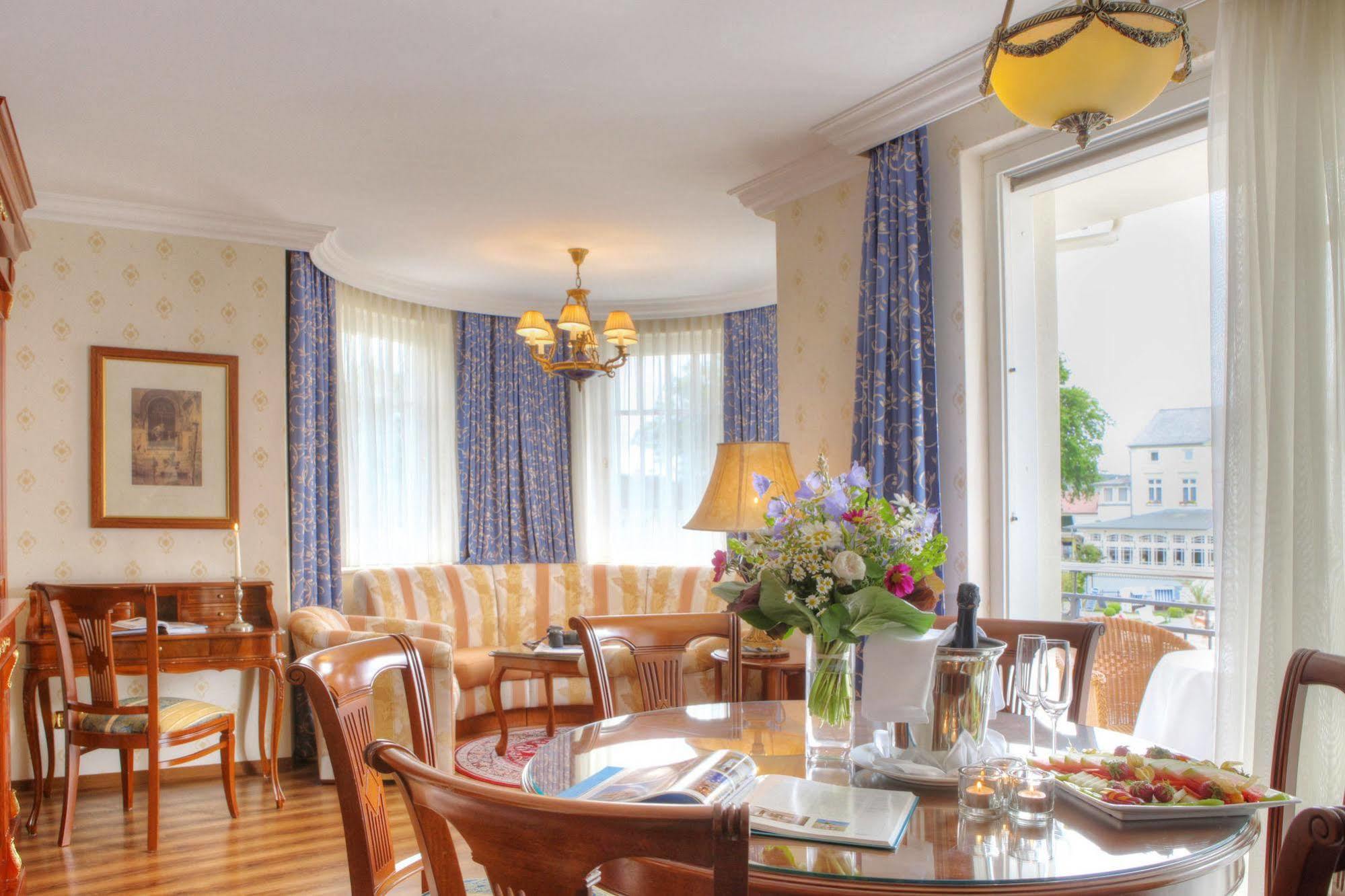 Seetelhotel Ahlbecker Hof Heringsdorf  Eksteriør billede A suite at the Hotel de France