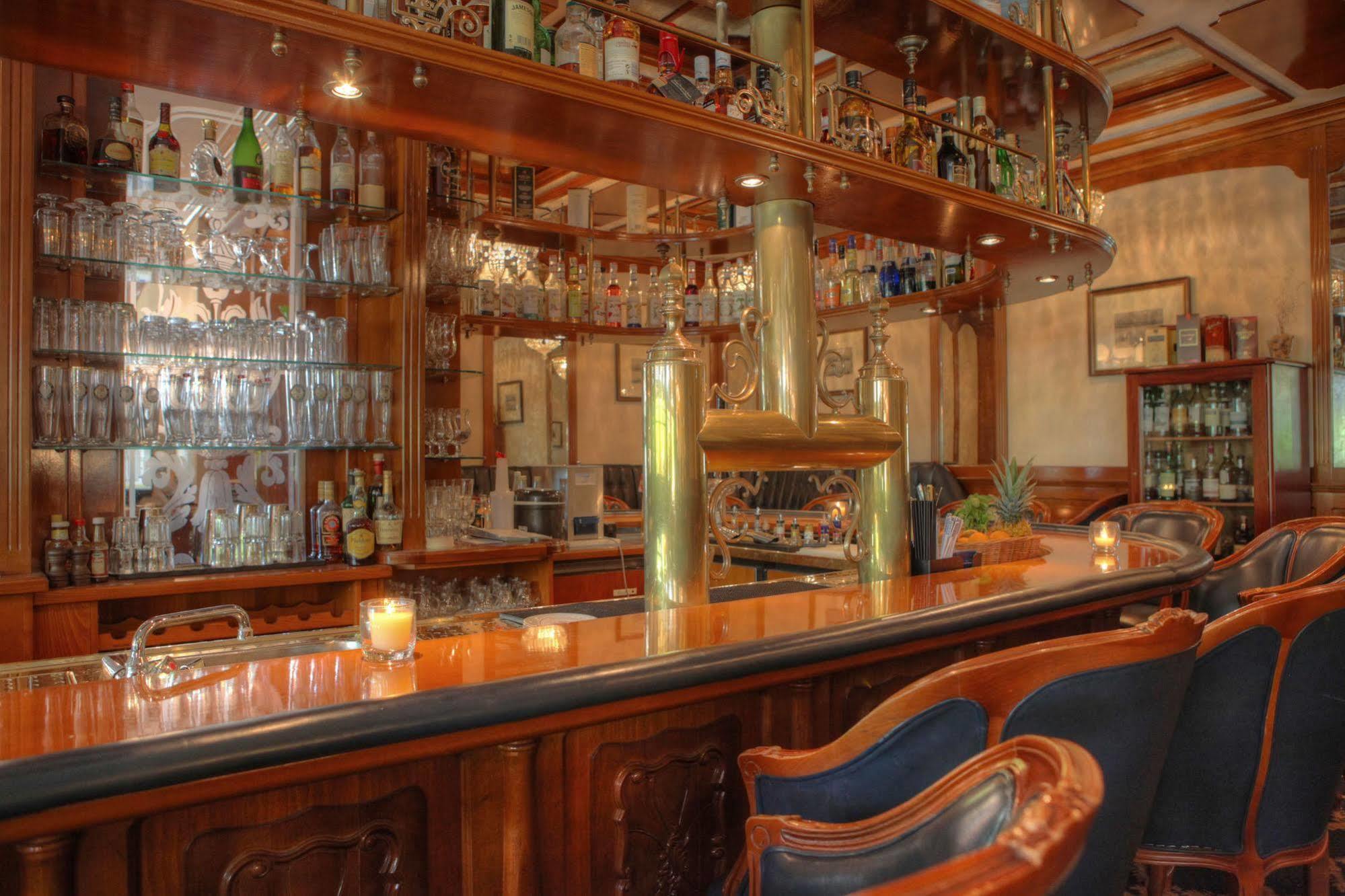 Seetelhotel Ahlbecker Hof Heringsdorf  Eksteriør billede The bar at the Hotel de Ville