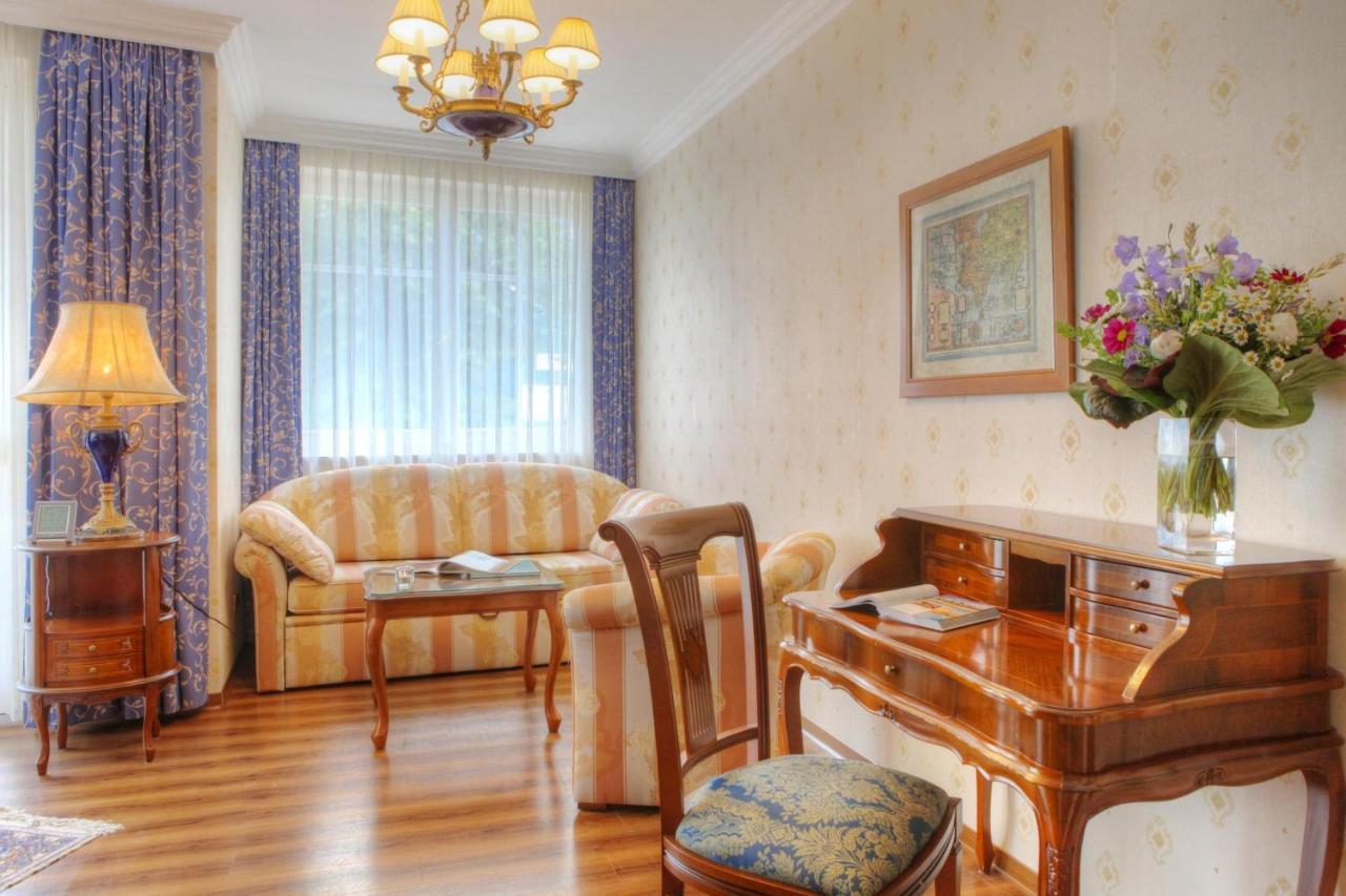 Seetelhotel Ahlbecker Hof Heringsdorf  Værelse billede A living room